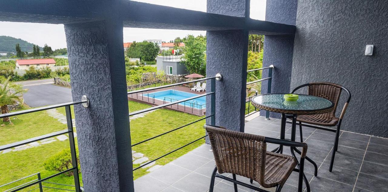 Donnaeko Pension Seogwipo-stad Buitenkant foto