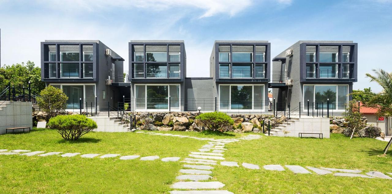 Donnaeko Pension Seogwipo-stad Buitenkant foto